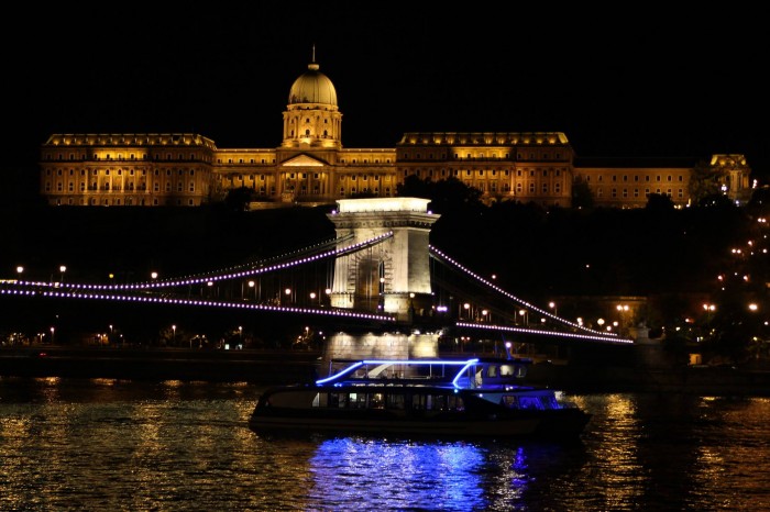 New Year's Eve Dinner Cruise & Piano in Budapest