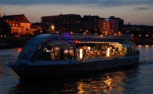 Budapest Evening Cruise Delfin Boat