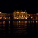 9.30 pm Sightseeing Budapest Boat Tour on the Danube