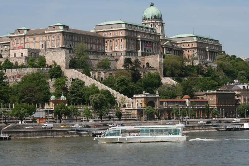 Budapest Day Cruise Duna Bella by Buda Castle