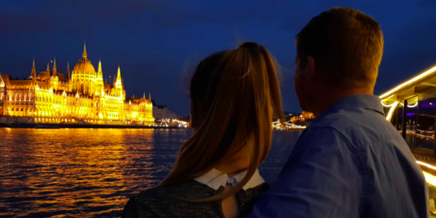 Budapest Valentine’s Dinner Cruise & Piano Music