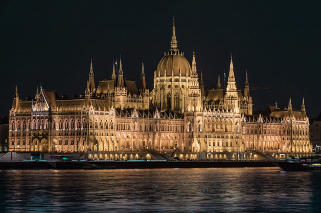 Hungarian Parliament Rose Golden Illuminated Night River Cruise Walks Sights Anton Lovász