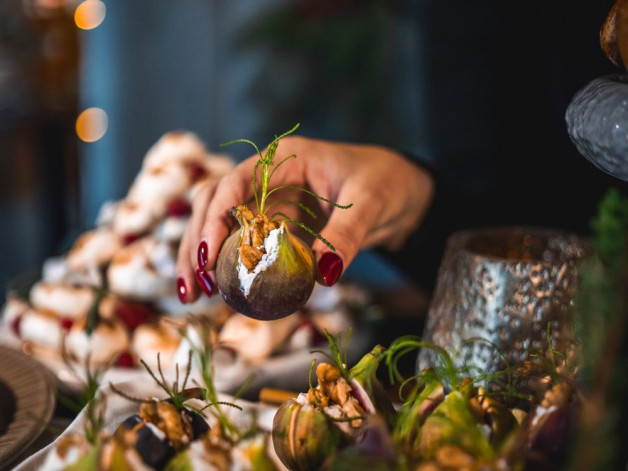 Budapest River Diva Festive Christmas Dinner Cruise on Danube Gourmet Dishes