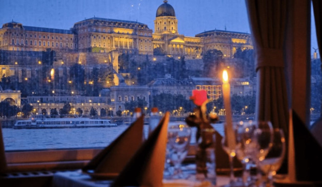 Budapest Bistro Dinner Cruise Danube 3 Course Seated Dinner