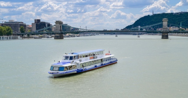 Private Boat Rental Drink Selection – Open Bar II. Package on Budapest Cruise