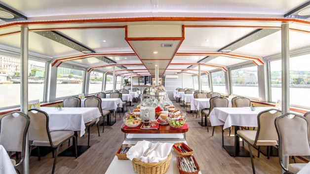 Standard Buffet Menu on Private Boats – Private Boat Rental Budapest