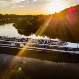 Diva Ship Private Rental Budapest River Cruise