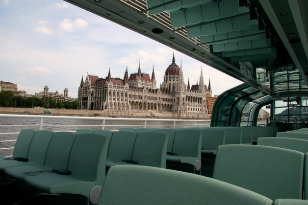 Dolphin I Private Boat Rental Budapest