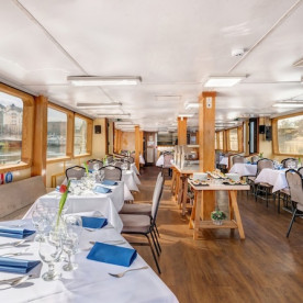 3-Course Served Menu I. – Private Boat Rental Budapest