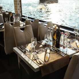 4-Course Classic Menu on Private Boat Rental Budapest