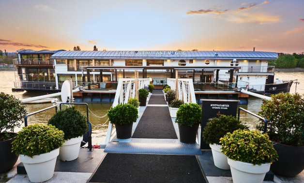 Vogue Restaurant Classic Buffet Menu Budapest Standing Boat Bestaurant