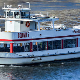 Colonia 5 Private Boat Rental Budapest