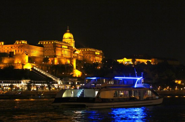 Nimrod Boat by Night Budapest Dinner Cruise
