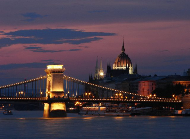 Budapest Sunset Chain Bridge and Parliament photo by Nathan Bishop