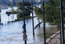 Budapest Danube Flood Hatm